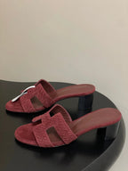 HM 25S ORAN HIGH?HEEL SANDAL IN DARK RED SUEDE AND LAMBSKIN