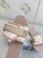 CD 26s Flat Slippers Nude Pink Canvas Rubber 648132