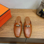HM 26ss Mule Camel Brown Calfskin Gold Buckle 638472