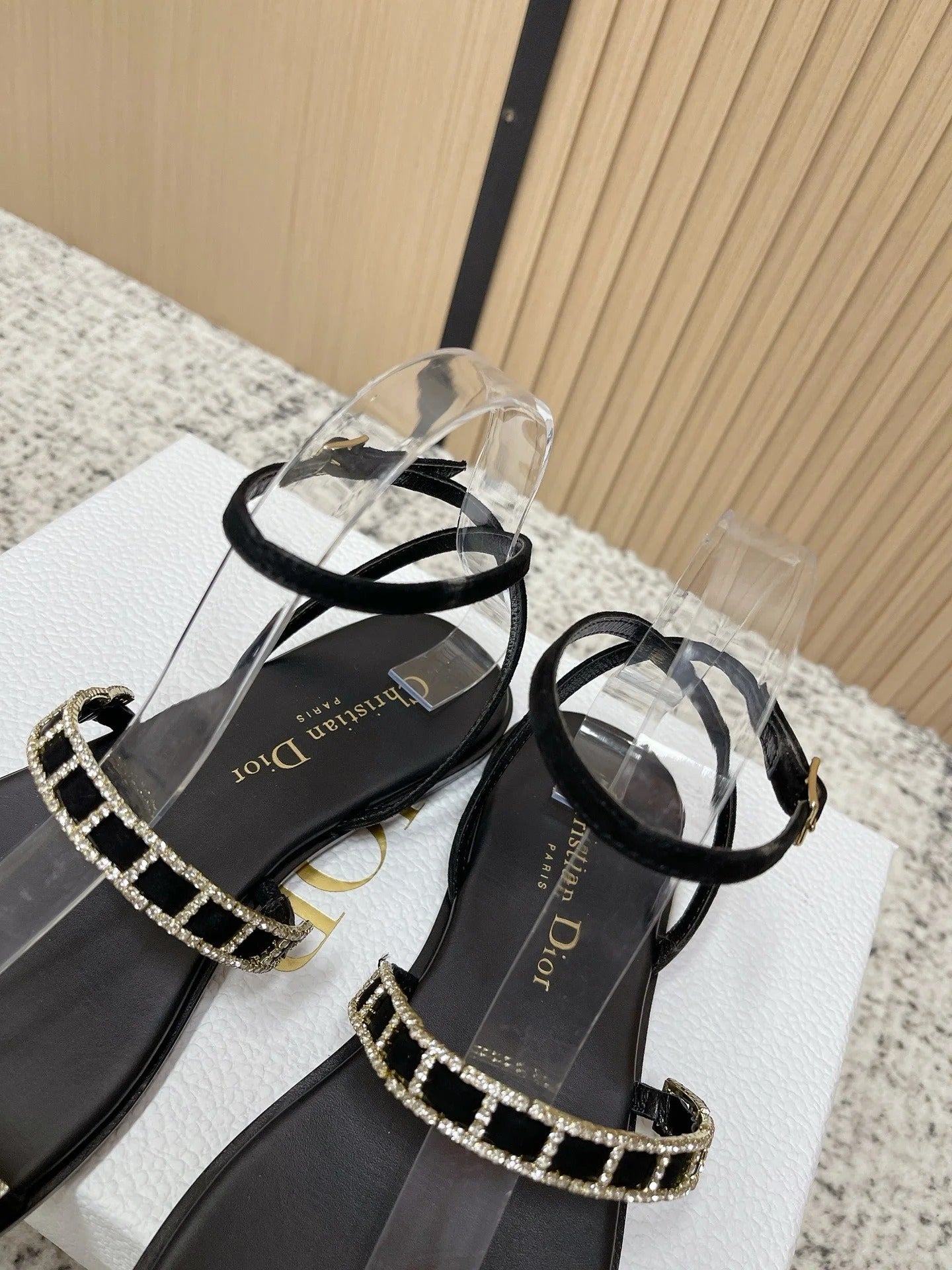 CD 26s Crystal Sandals Black   Leather 643498