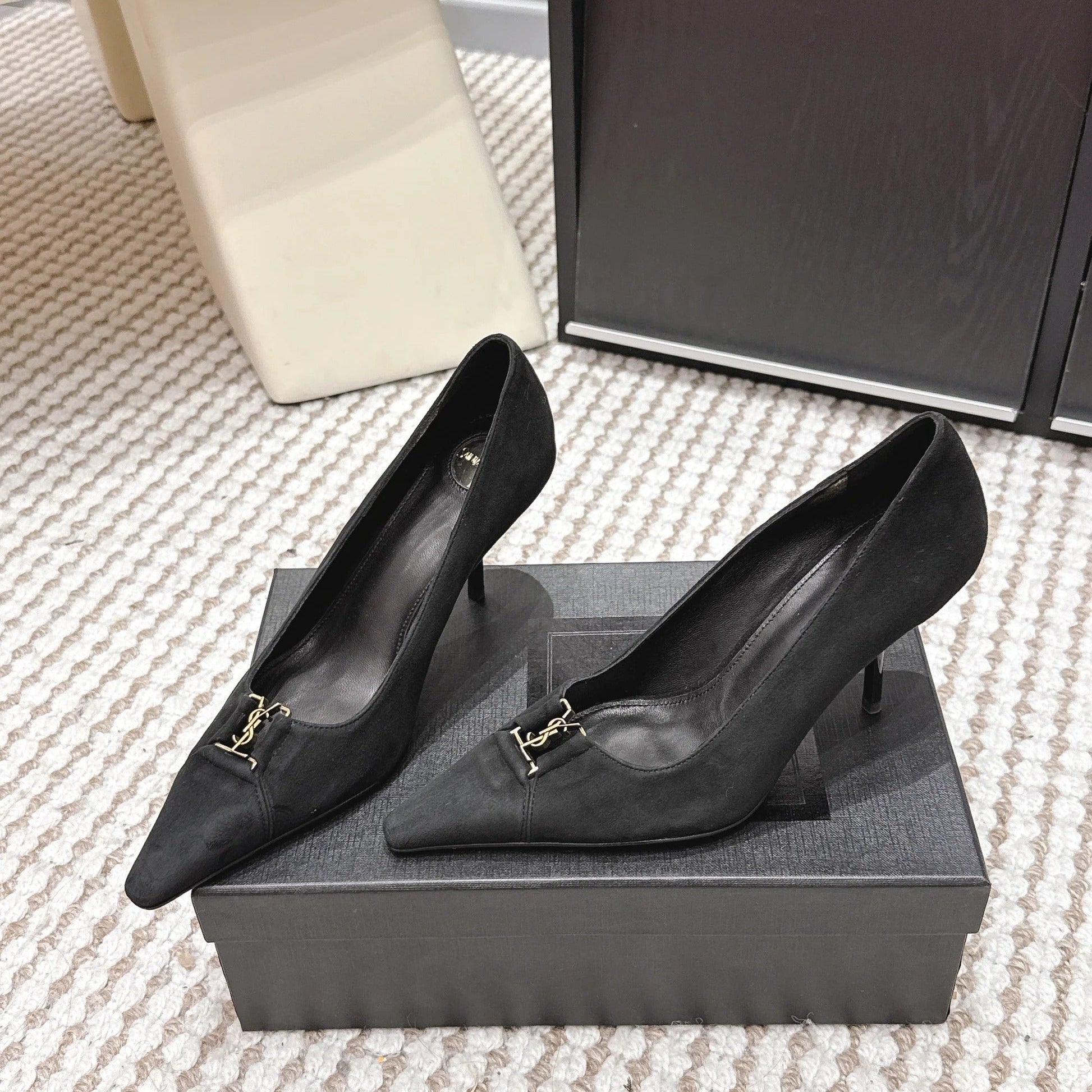 YSL 26ss High Heel Pumps 75 Black Suede 654701