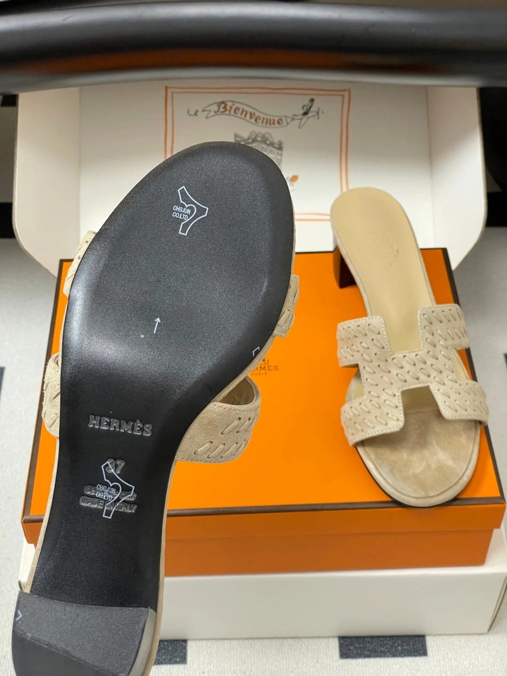 HM 25S ORAN HIGH?HEEL SANDAL IN BEIGE SUEDE AND LAMBSKIN