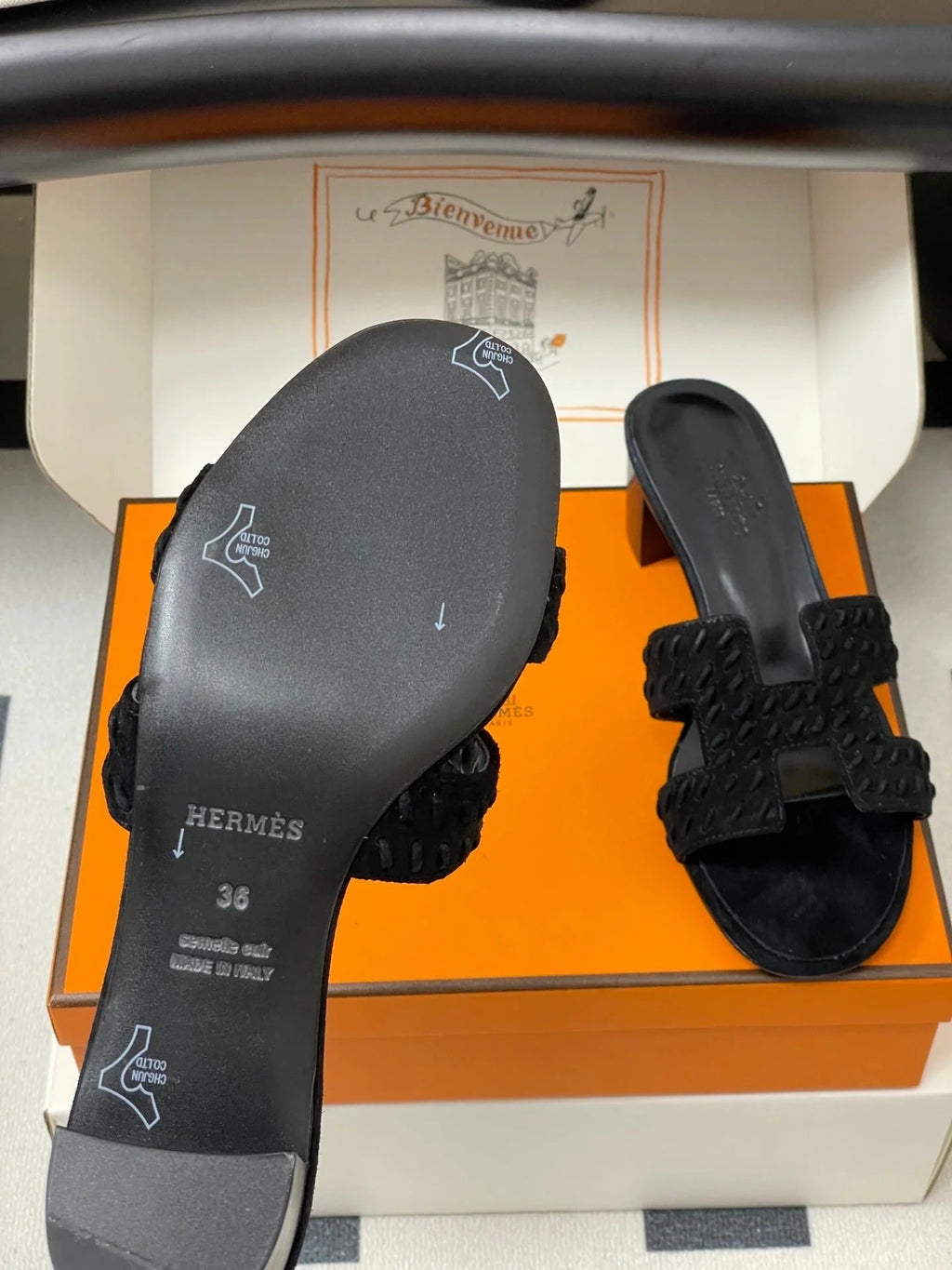 HM 25S ORAN HIGH?HEEL SANDAL IN BLACK SUEDE AND LAMBSKIN