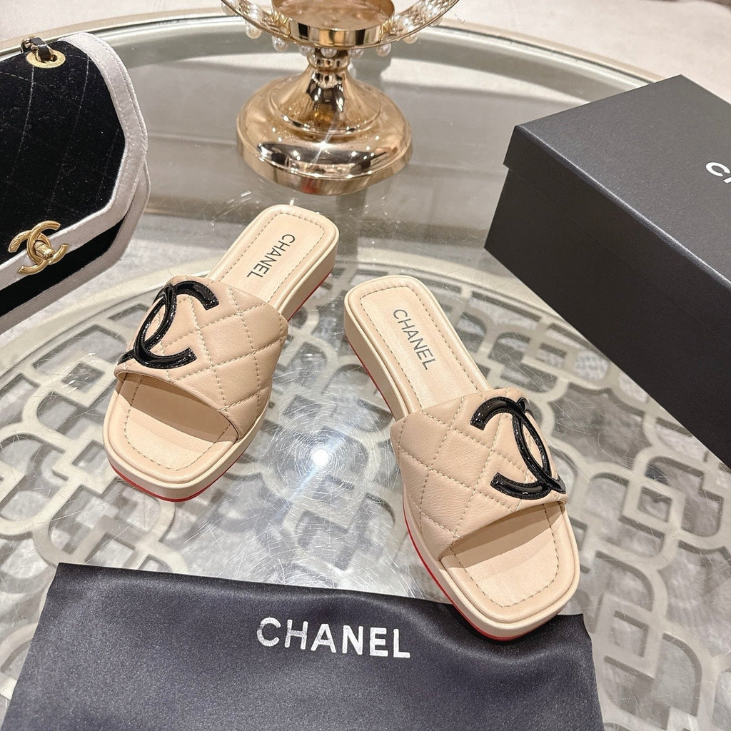 CC 26s Platform Slippers Beige Sheepskin 627070