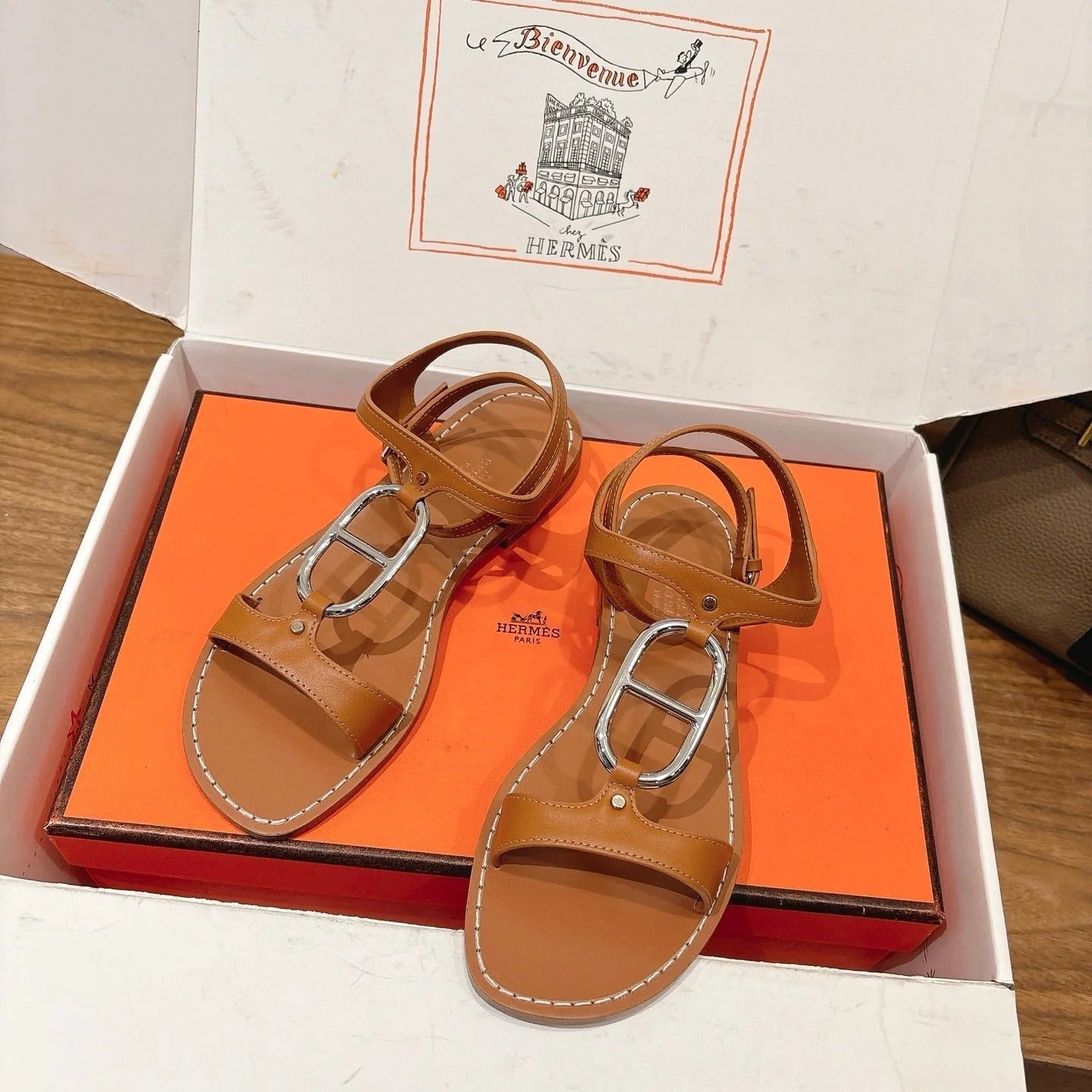 HM 26ss Sandals Camel Brown   Leather 638534