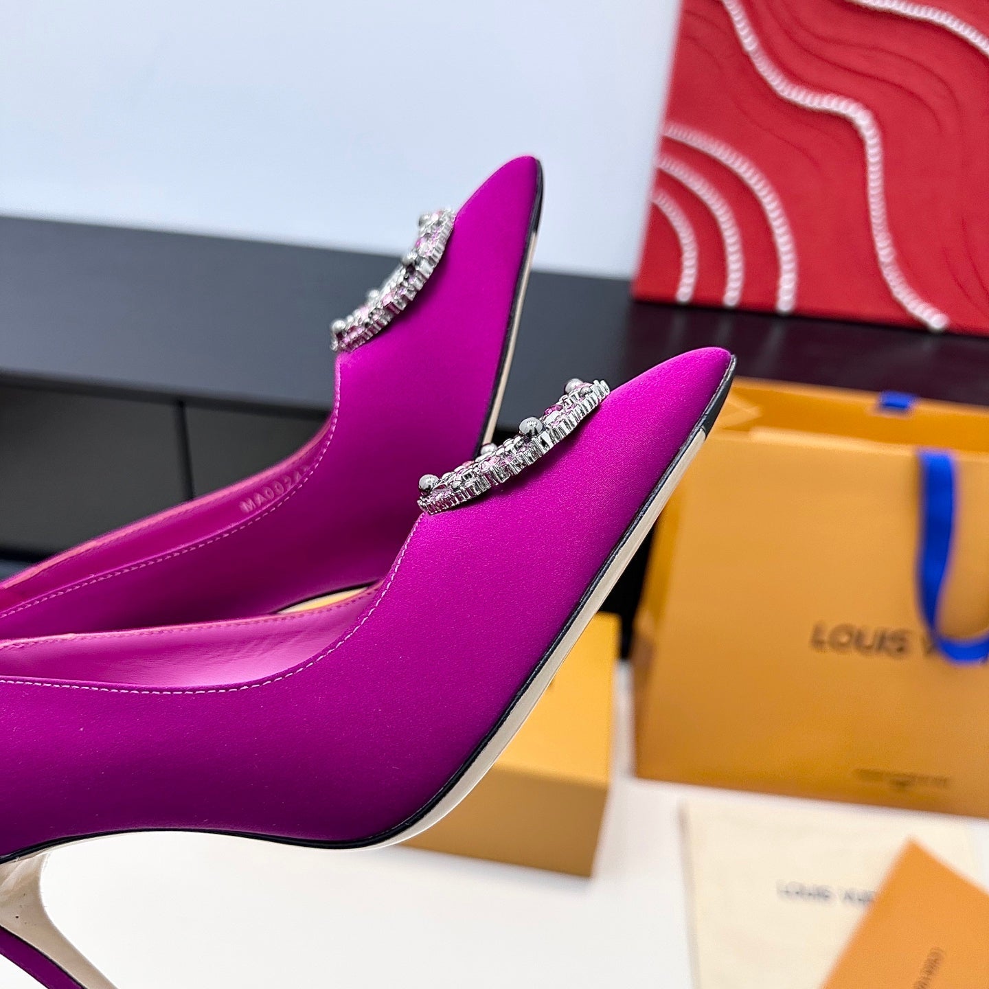 LV 26s Pointed-Toe High Heels 95 Fuchsia Pink Premium Satin 622449