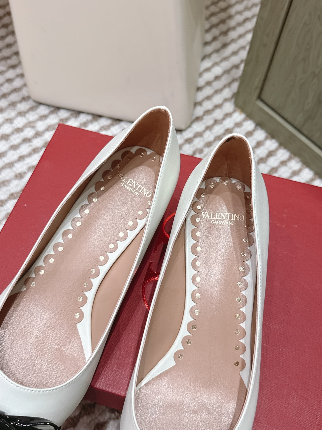 VT 26s Pump 45 White Brown   Leather 612249