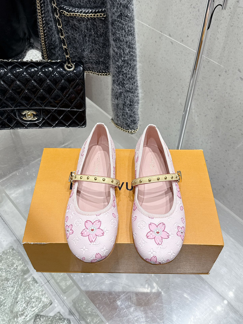 LV 26s Ballet Flats Light Pink Monogram Leather 610840