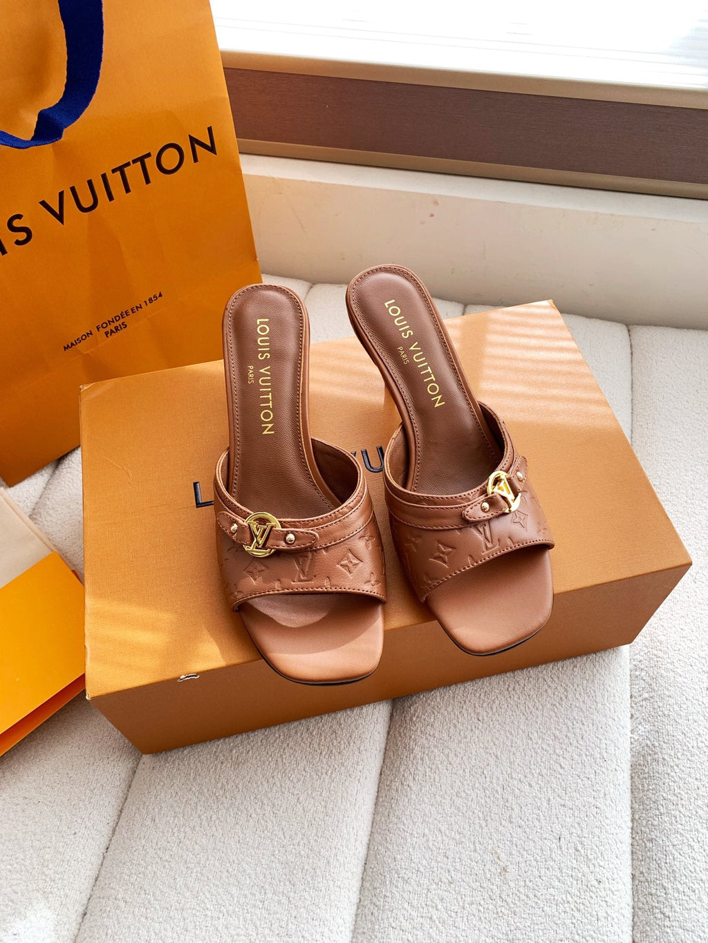 LV 26s High Heels 55 Slippers Brown Sheepskin 614981