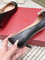 VT 26s Pump 45 Black   Leather 612251