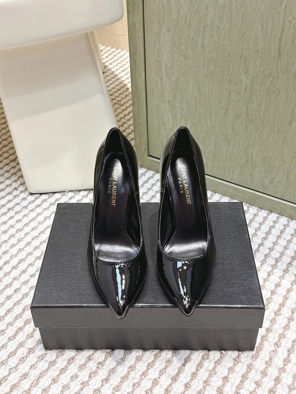 YSL 26ss High Heel Pumps 85 Black Patent Leather Black  654698