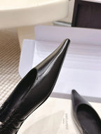 YSL 26ss Flat Slingback Black Glossy Leather 654711