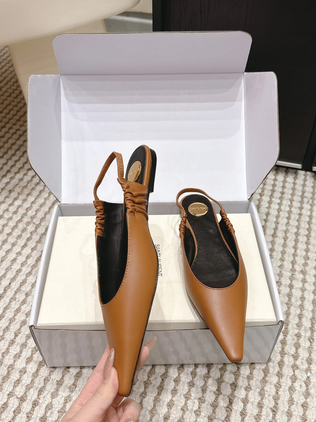YSL 26ss Flat Slingback Camel Brown Sheepskin 654712