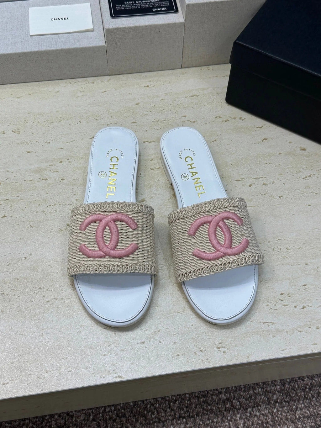 CC 2026 Double C Letter Slipper Woven Leather 787171