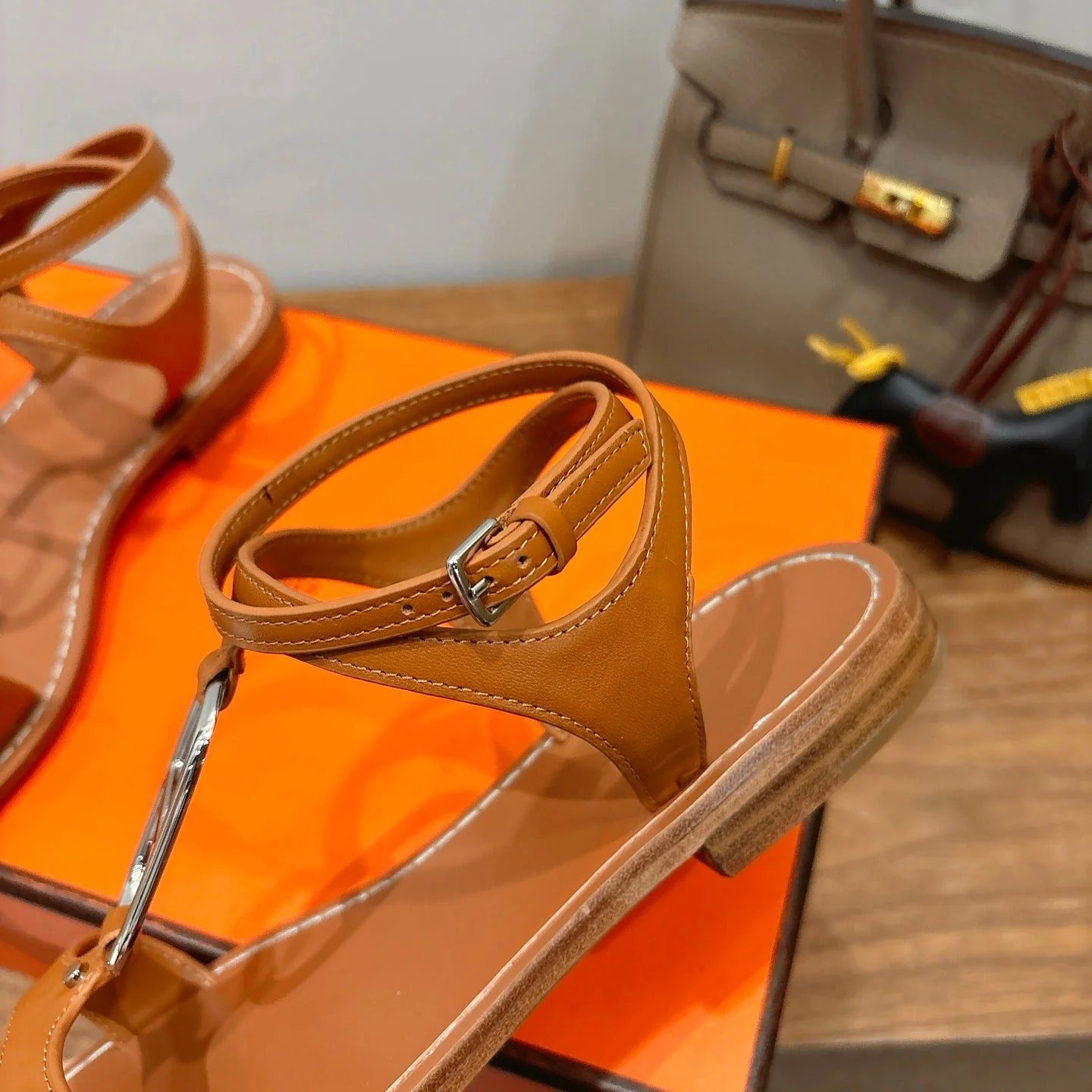 HM 26ss Sandals Camel Brown   Leather 638534