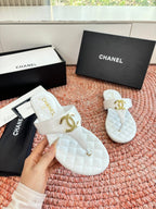 CC 26s Thong Sandals White Sheepskin 648258