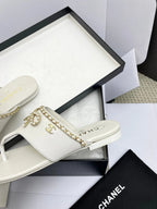 CC 26s Thong Sandals White Sheepskin 645323