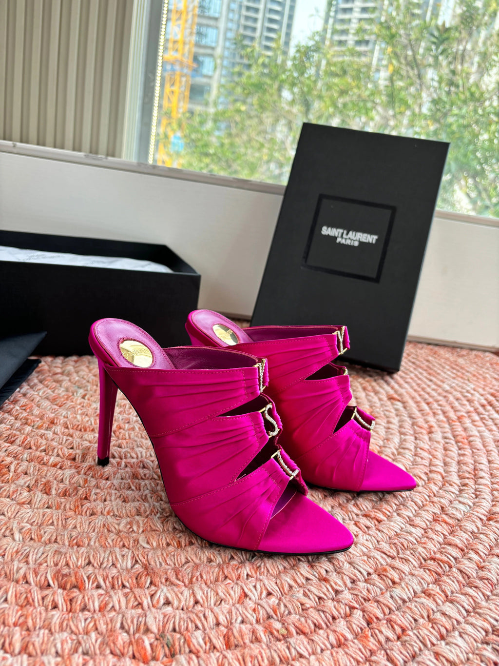 YSL 26ss Pointed High Heels Sandals 110 Fuchsia Pink Silk Leather 648786