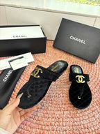 CC 26s Thong Sandals Black Suede Leather 648262