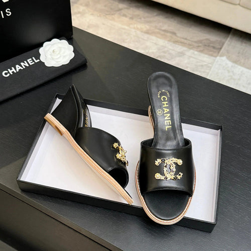 CC 2026 Wedge Sandals 65 Black Lambskin Gold Black Logo 667764