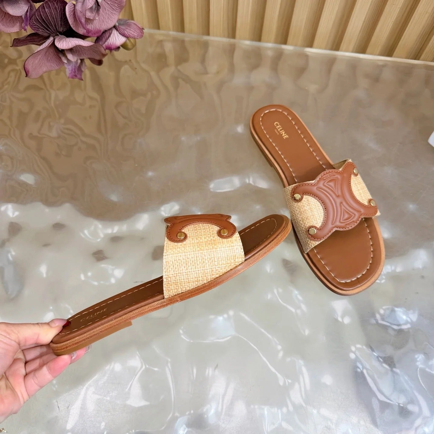 CL 26 Triomphe Slide Sandals Leather 749443