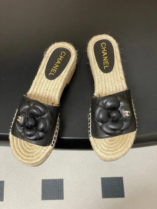 CC 26s Camellia Slippers Beige Black Rope Smooth Leather 649402
