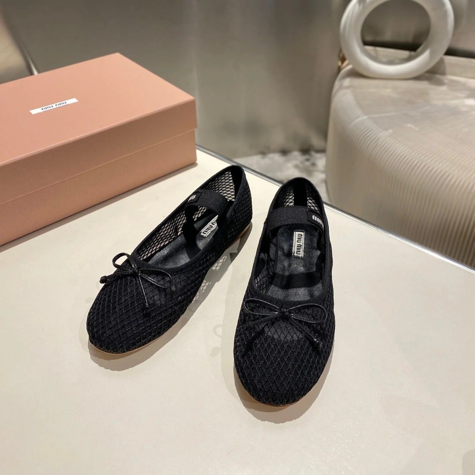 MARY JANE FLAT IN BLACK MESH