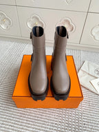 HM JAIME ANKLE BOOT IN CEDAR BROWN CALFSKIN