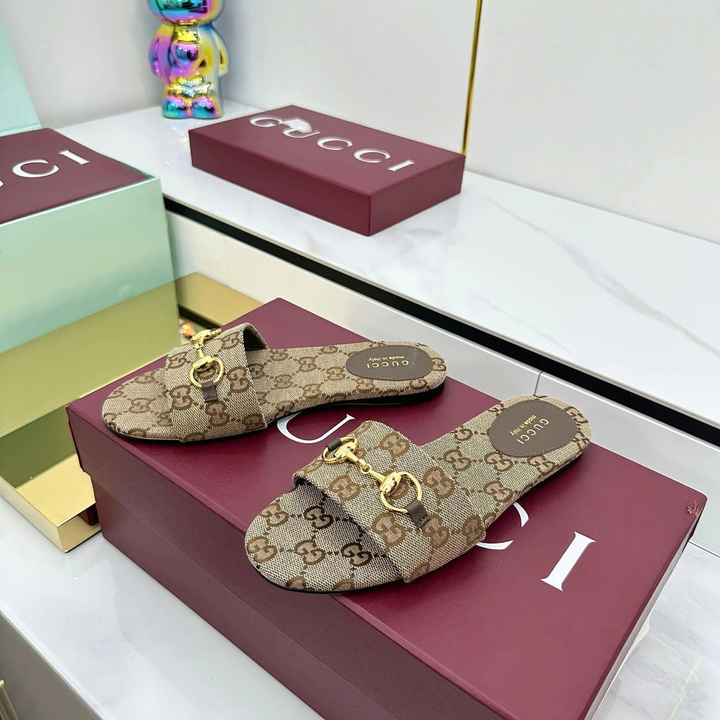 GG SLIDES IN DARK BEIGE WITH GOLD HARDWARE