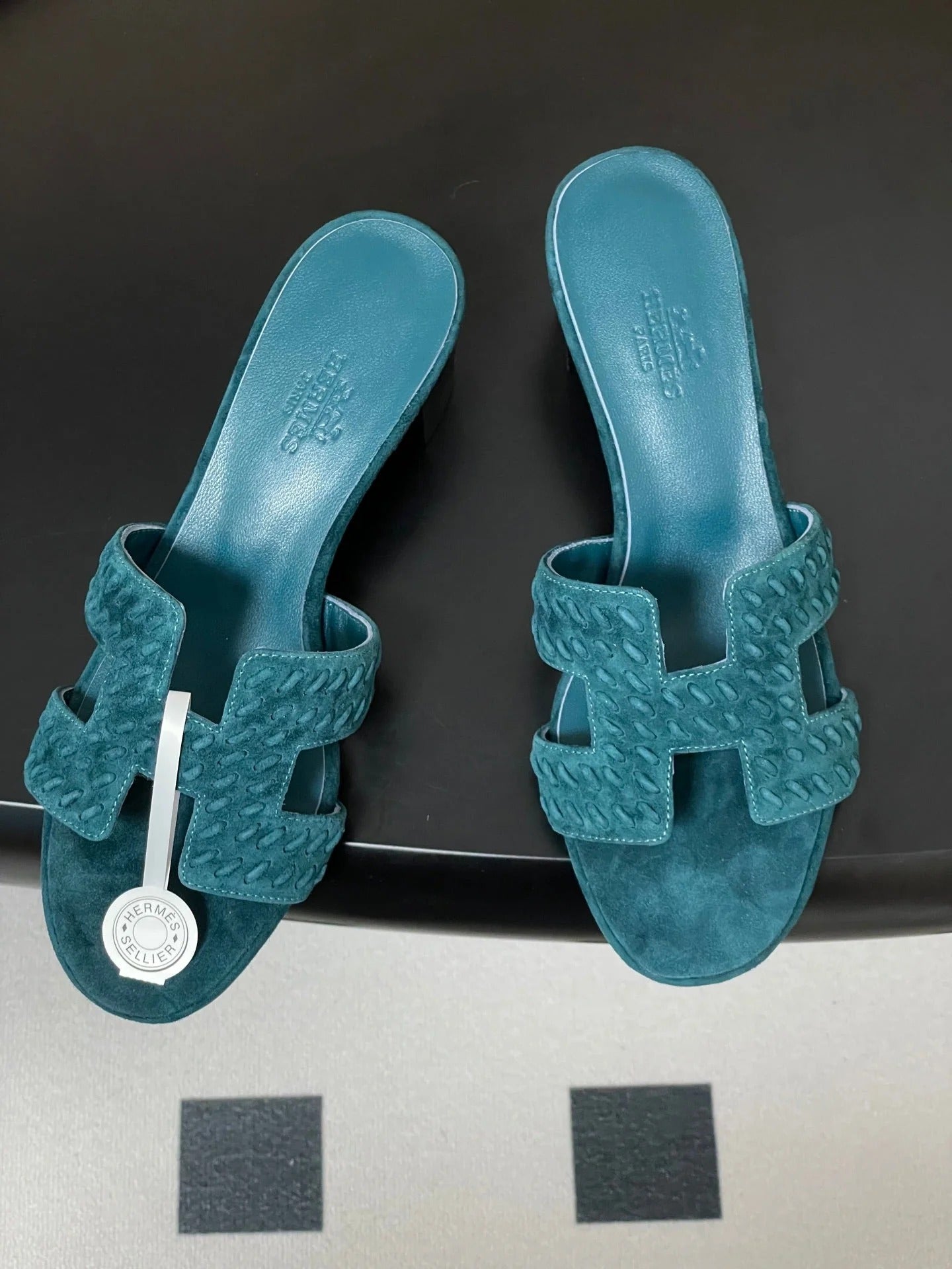 HM 25S ORAN HIGH?HEEL SANDAL IN DARK BLUE SUEDE AND LAMBSKIN