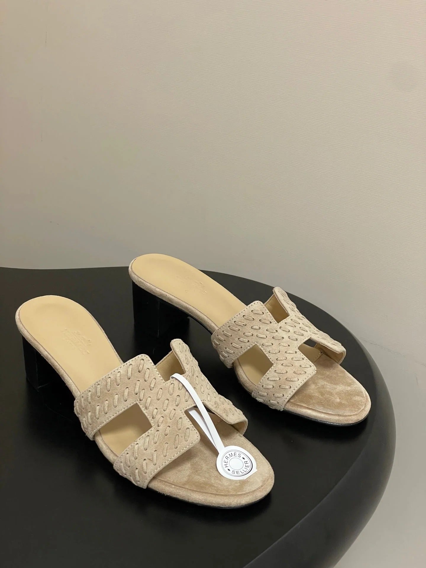 HM 25S ORAN HIGH?HEEL SANDAL IN BEIGE SUEDE AND LAMBSKIN