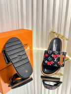 LV 26s Slippers Black Red Fabric Sheepskin 616351