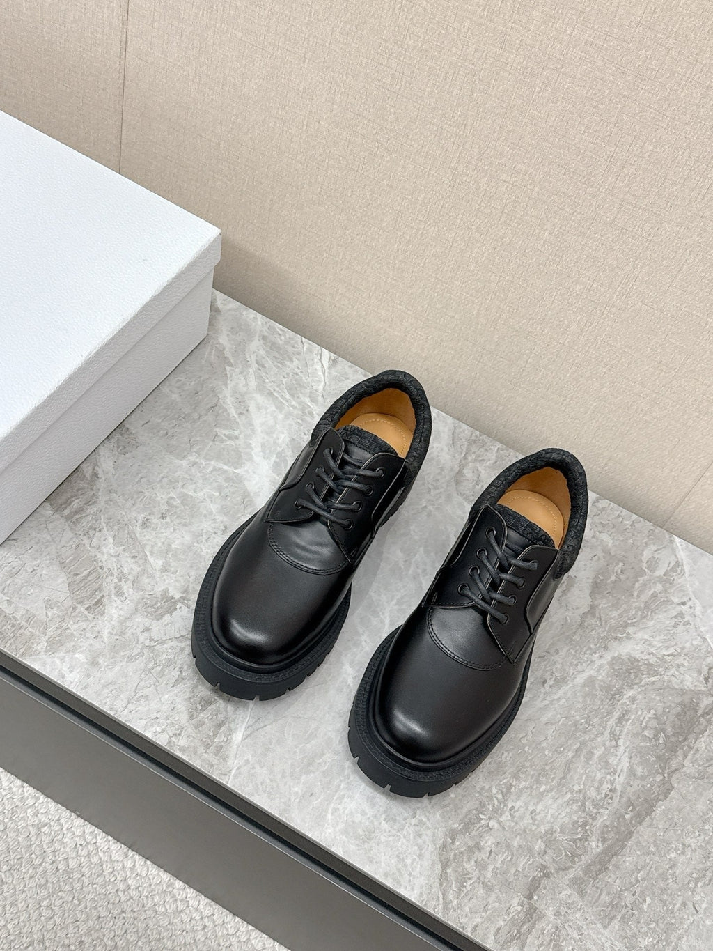 CD 26   Loafers Black Calfskin 608797