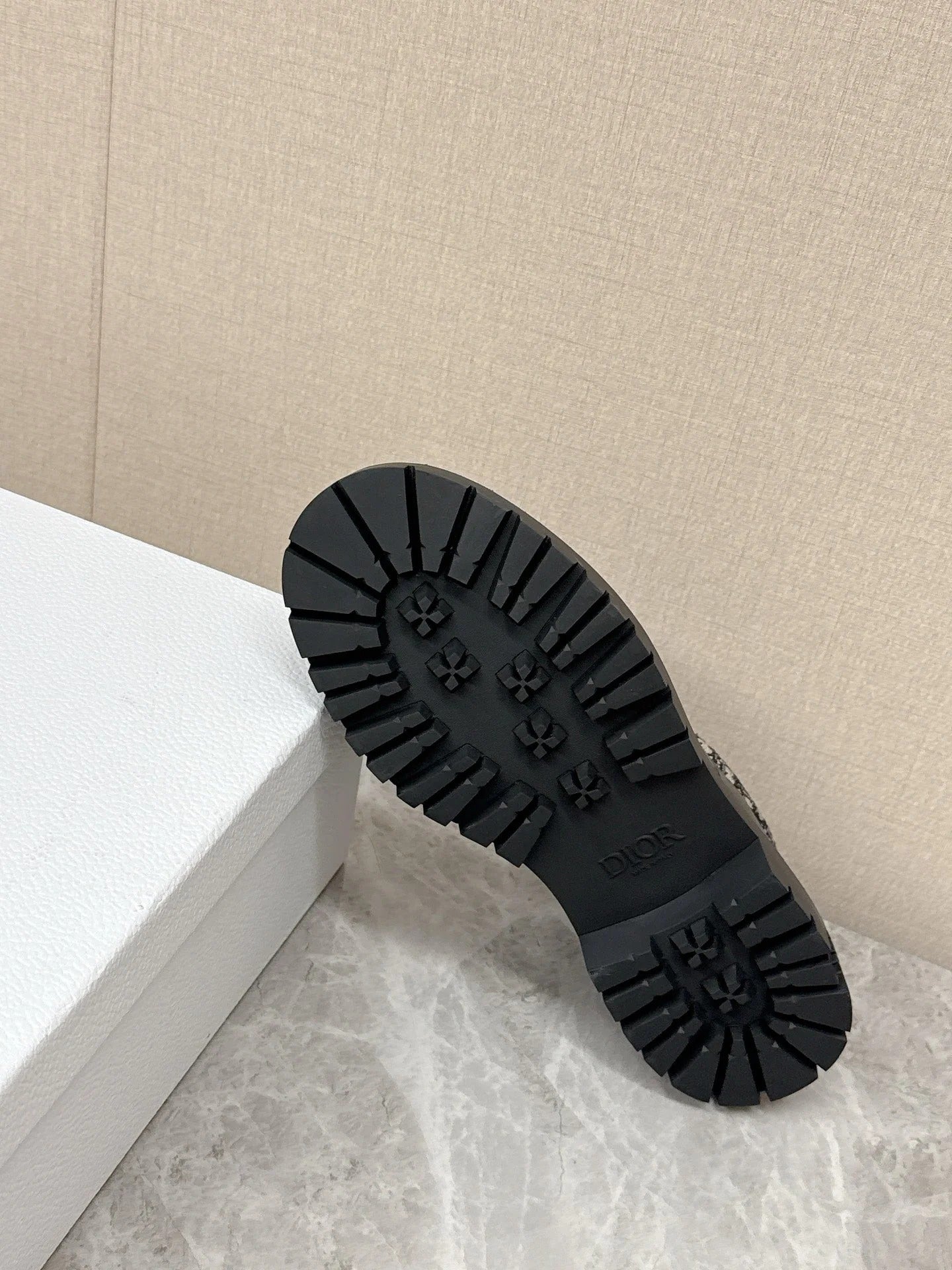 CD 26   Loafers Oblique Jacquard Black Calfskin 608798