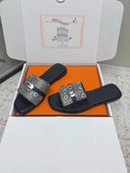 HM 26ss Slippers Gray Black Cowhide Sliver Buckle 625154