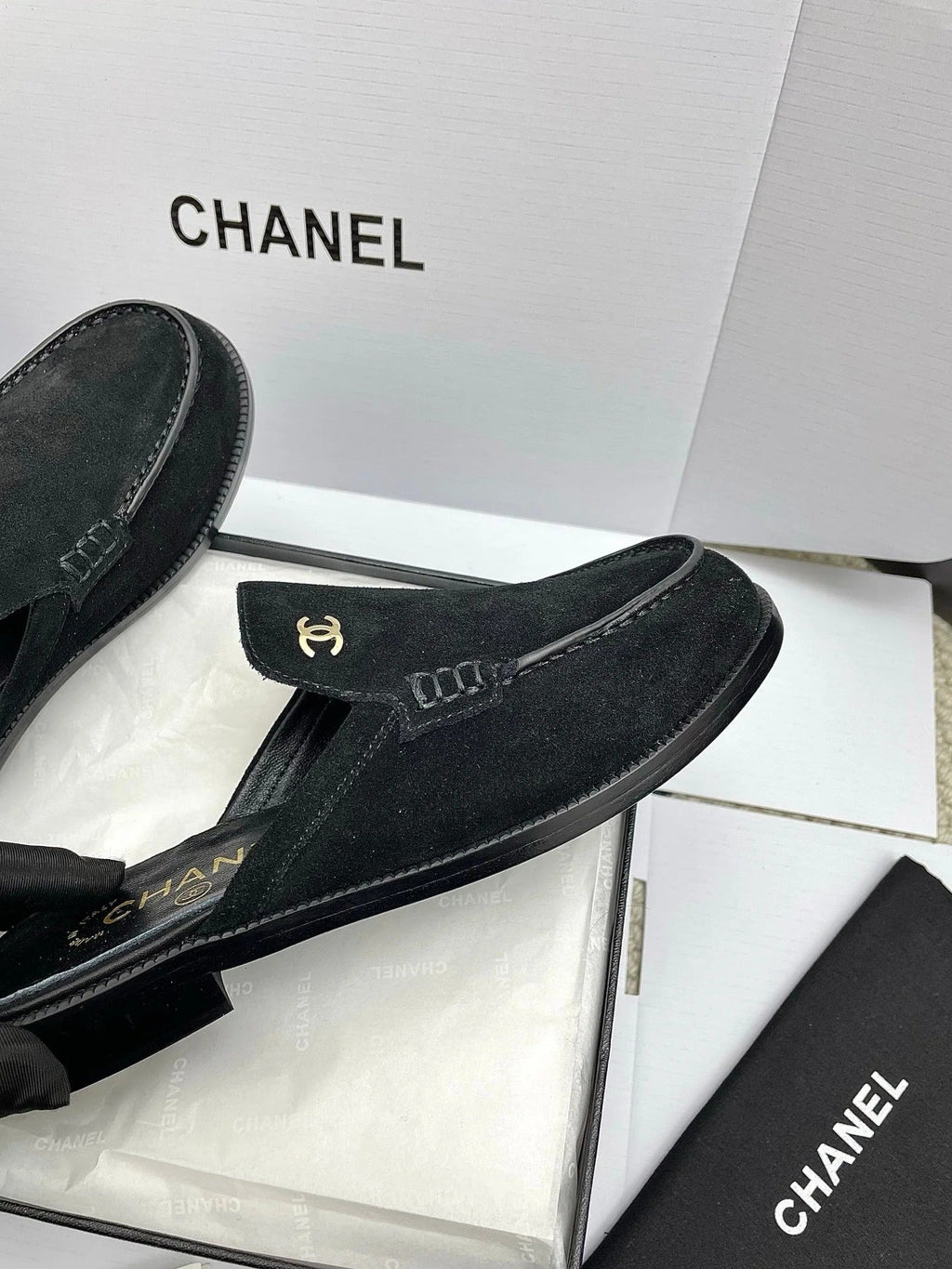 CC 26s Double C Mule Black Suede 645302