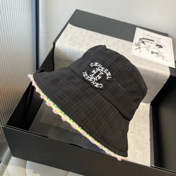 BLACK BUCKET HAT WITH FLORAL BORDER 673996