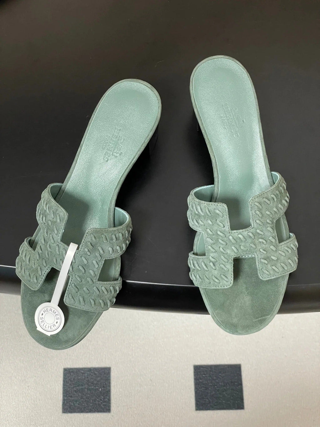 HM 25S ORAN HIGH?HEEL SANDAL IN MUTED MINT GREEN SUEDE AND LAMBSKIN