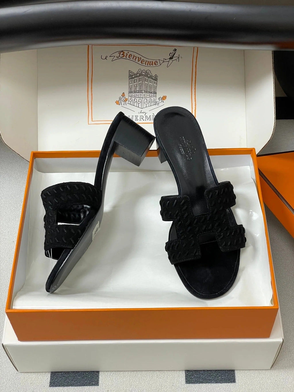 HM 25S ORAN HIGH?HEEL SANDAL IN BLACK SUEDE AND LAMBSKIN