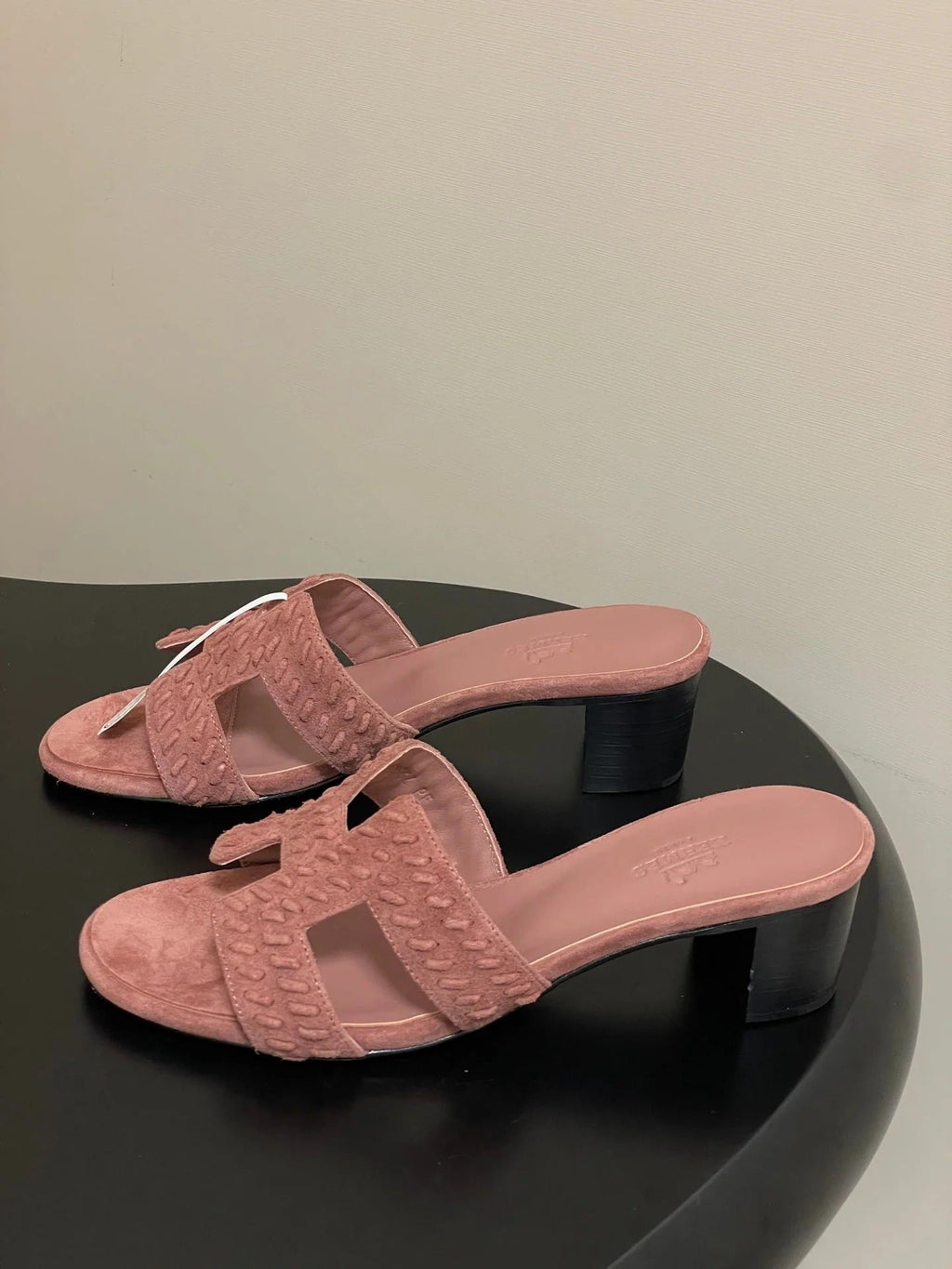 HM 25S ORAN HIGH?HEEL SANDAL IN PEACHY PINK SUEDE AND LAMBSKIN
