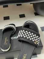 CC 26s Pearl Flat Sandals Black White Patent Leather 649543