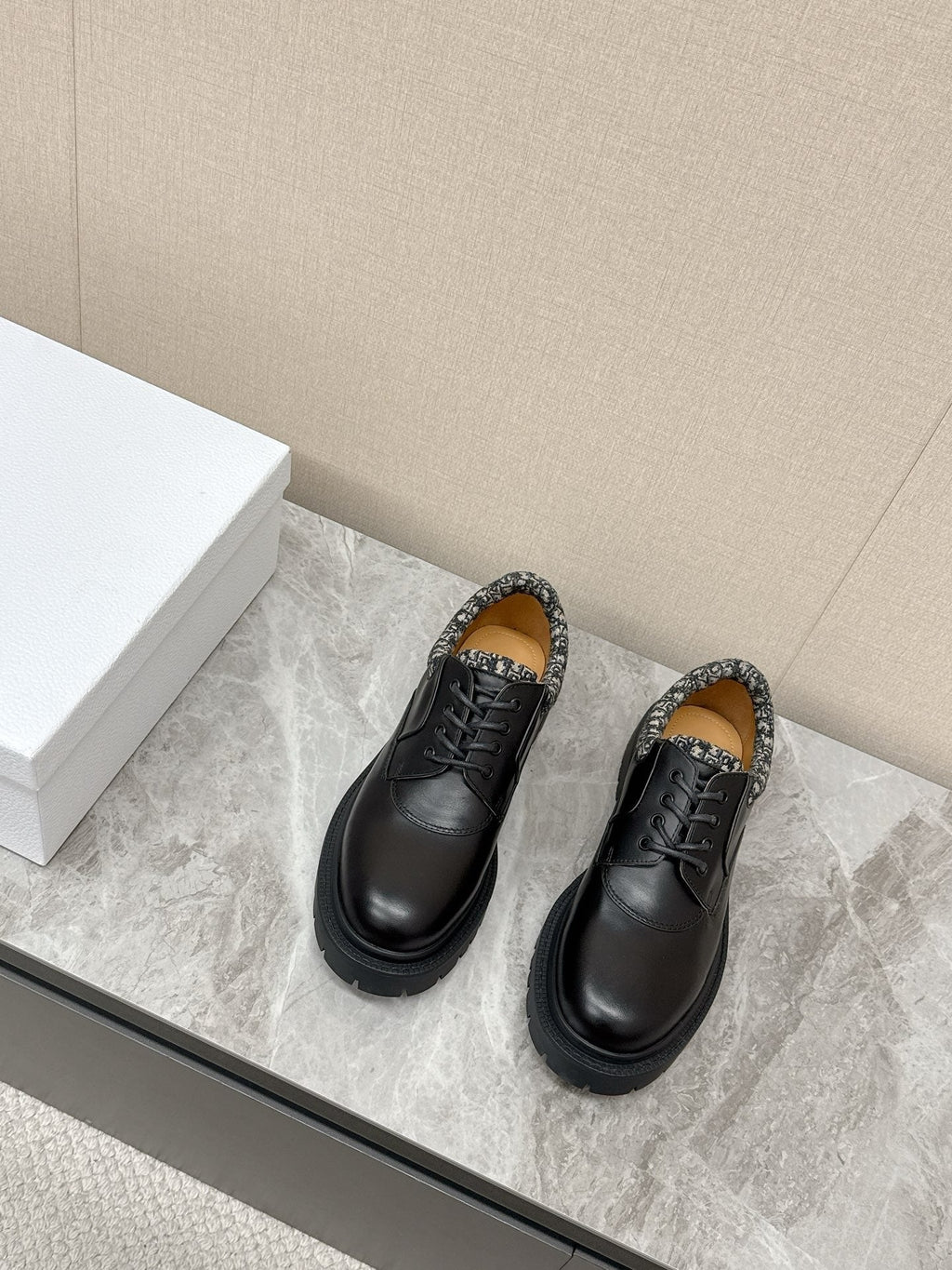 CD 26   Loafers Oblique Jacquard Black Calfskin 608798