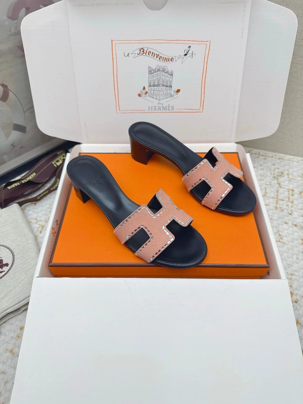 HM 26ss Oran Sandals 50 Black Light Pink Suede Sheepskin 625239