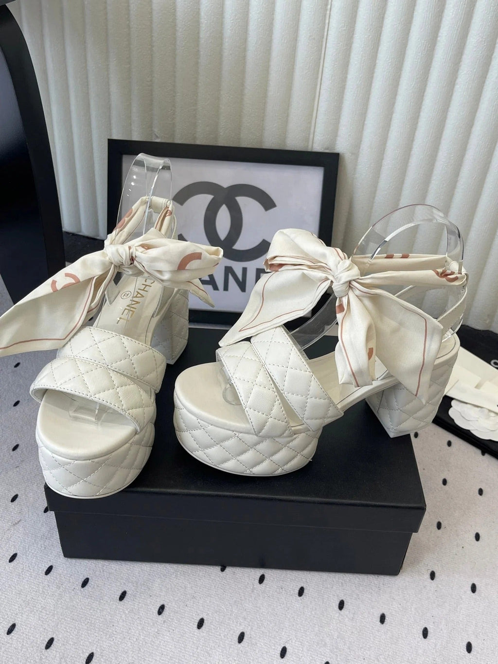 CC 26s Platform Sandals 75 White Sheepskin 650085