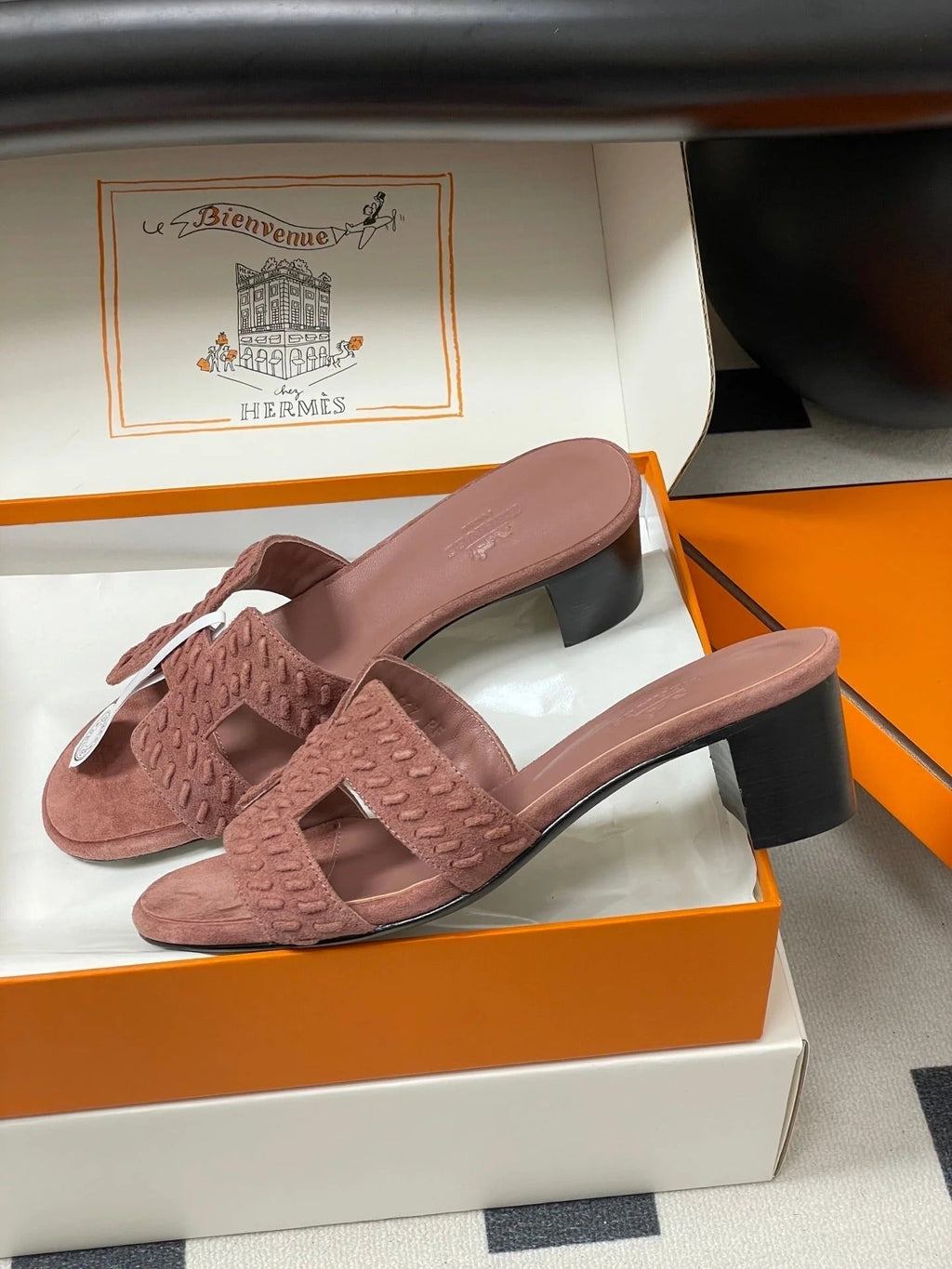 HM 25S ORAN HIGH?HEEL SANDAL IN PEACHY PINK SUEDE AND LAMBSKIN