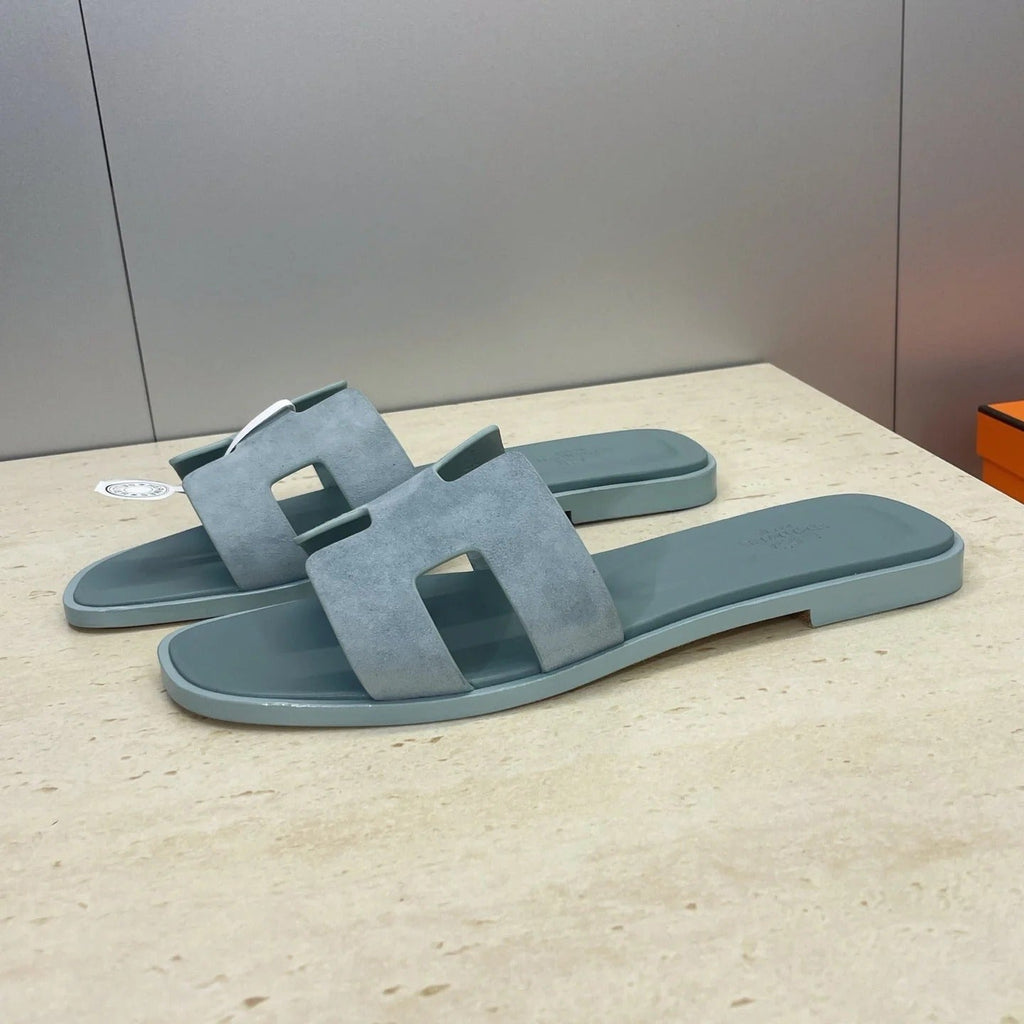 HM 26ss Oran Sandals Muted Teal Suede Cowhide 607208