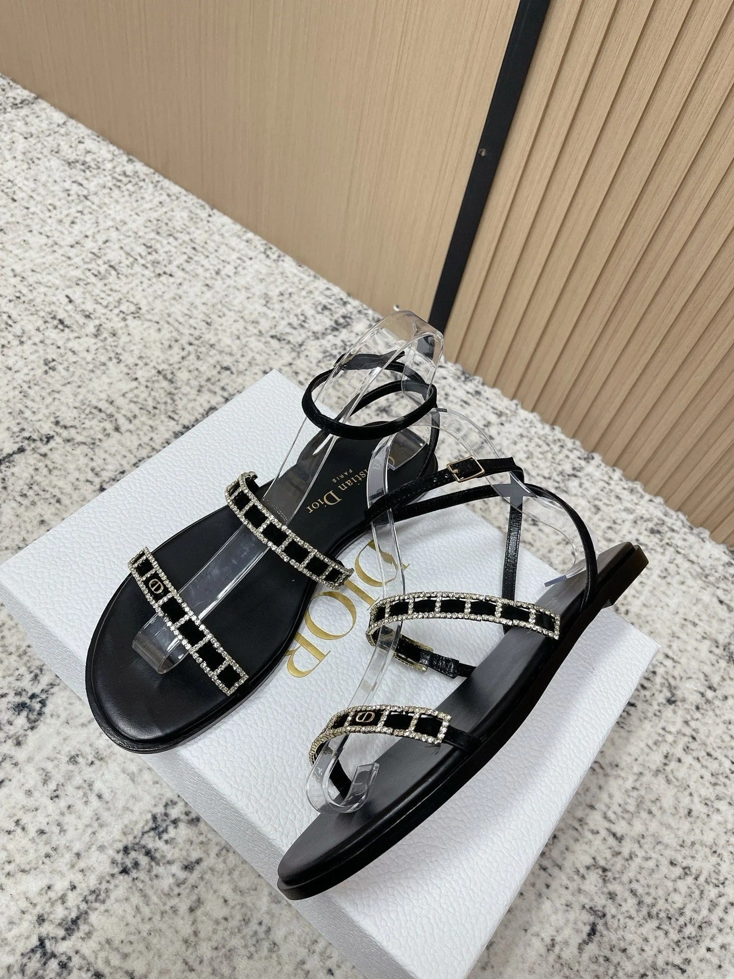 CD 26s Crystal Sandals Black   Leather 643498