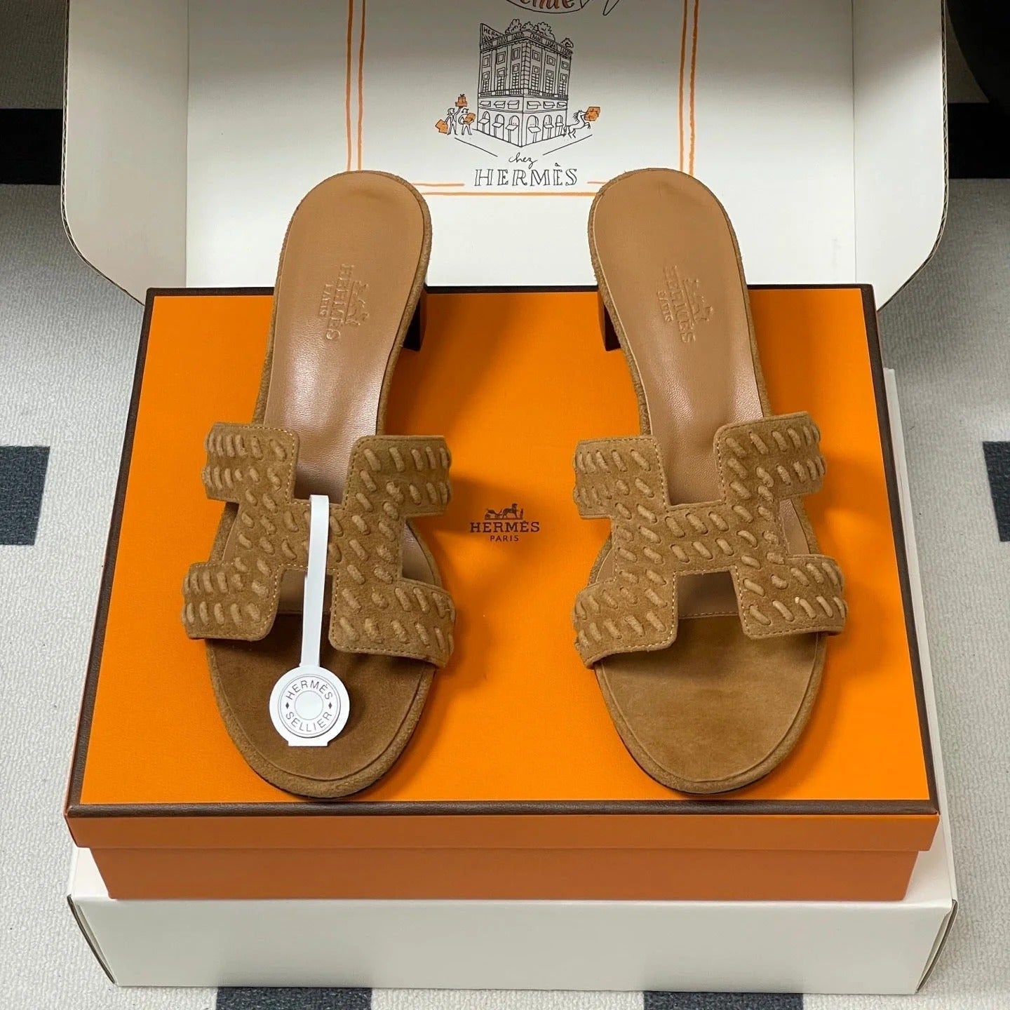 HM 25S ORAN HIGH?HEEL SANDAL IN LIGHT BROWN SUEDE AND LAMBSKIN