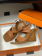HM 25S KALYA WEDGE SANDAL 100 MM IN BROWN LAMBSKIN