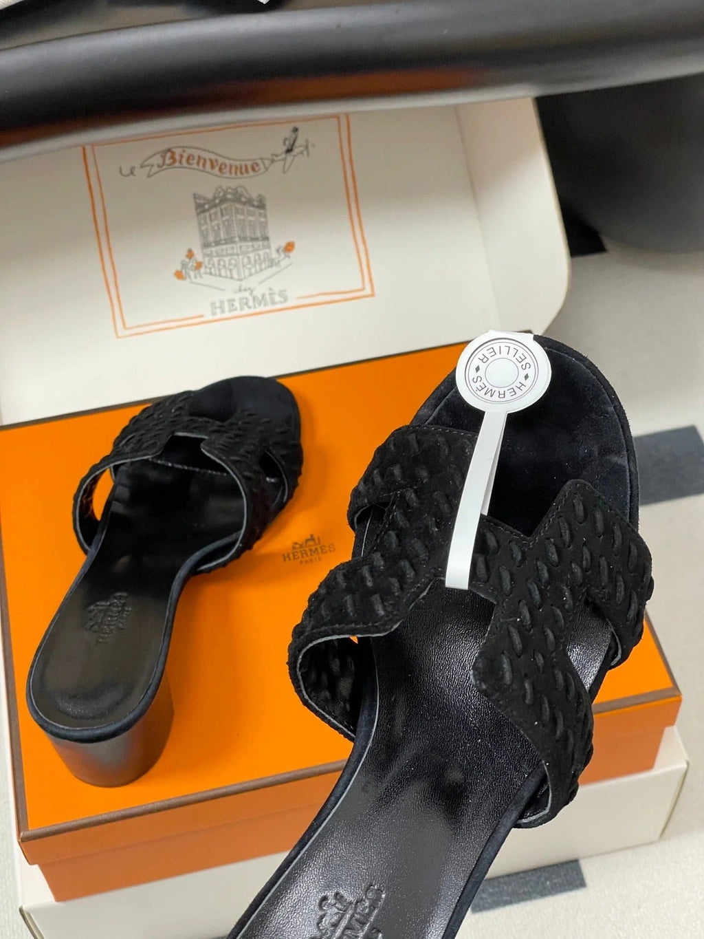 HM 25S ORAN HIGH?HEEL SANDAL IN BLACK SUEDE AND LAMBSKIN
